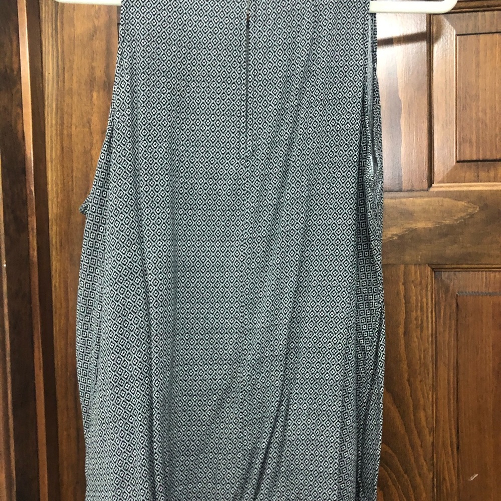 Flowy Tank top - Picture 2 of 4